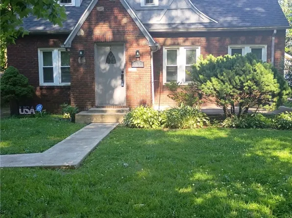 3435 Hopkins Rd, Youngstown, OH 44511