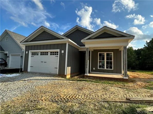 3353 Rock Creek Villas Dr, Quinton, VA 23141
