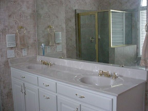 Master bath 2/tall counters