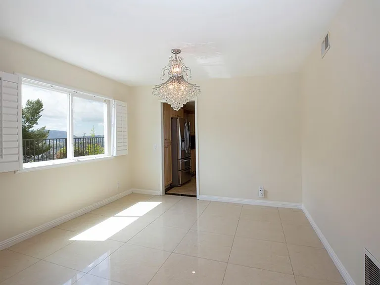 2735 Joaquin Dr — Photo 7