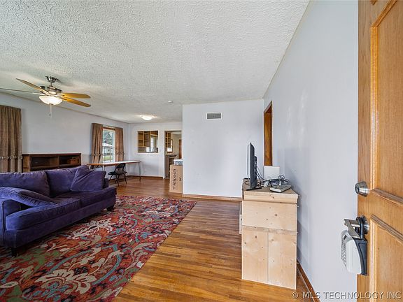 4th image of 444 S 80th East Ave