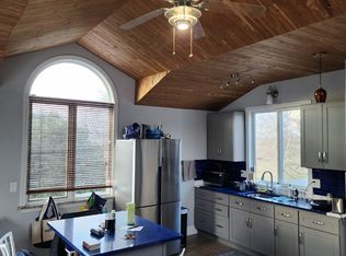 606 E Main Rd #2, Middletown, RI 02842