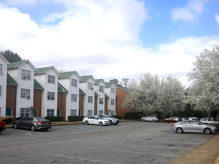 2165 S Milledge Ave #D4 — Photo 1