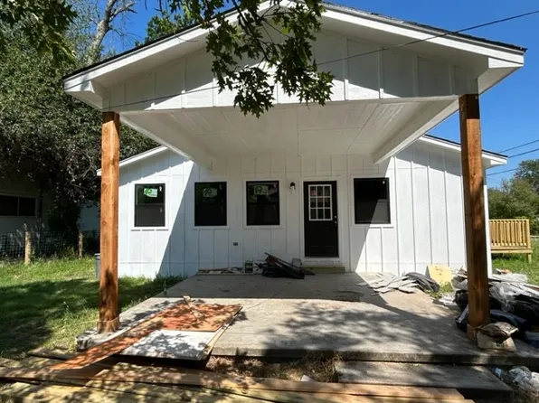 115 N Preston St, Groesbeck, TX 76642