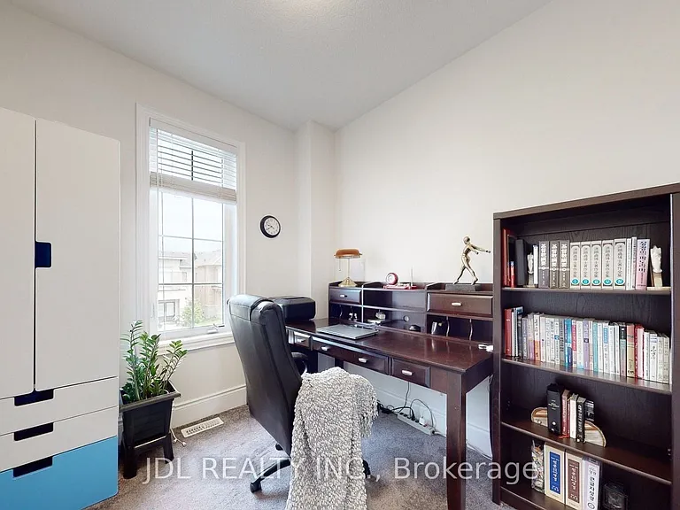 25 Applegate Dr — Photo 7