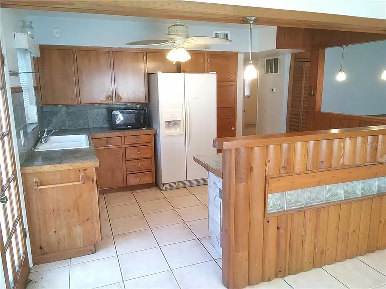 5160 102nd Way N — Photo 8