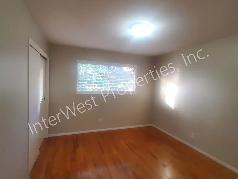 10 E Avenue A #A — Photo 11