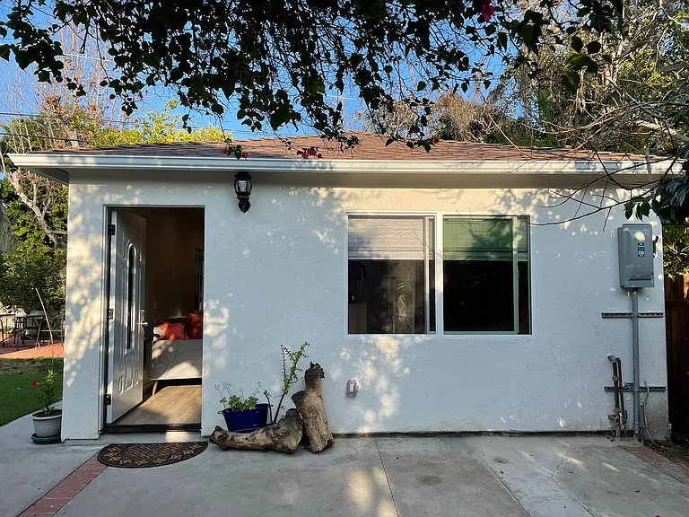 2238 Veteran Ave — Photo 1