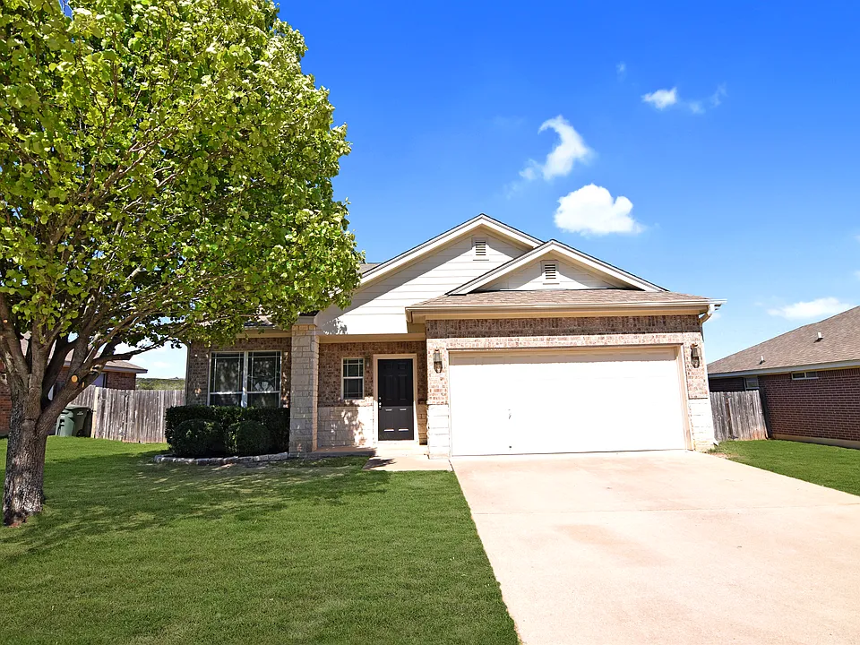 1706 Walker Place Blvd