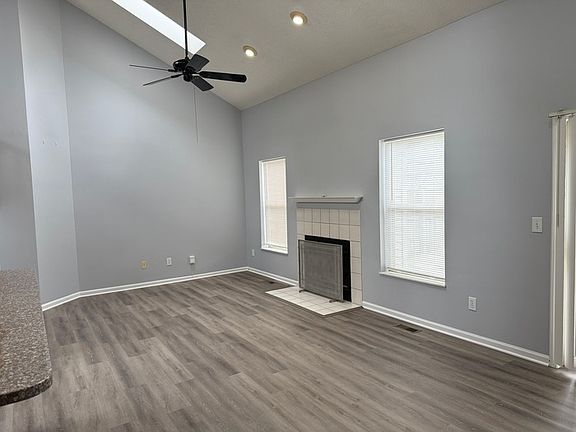 4th image of 871 Cape Henry Dr