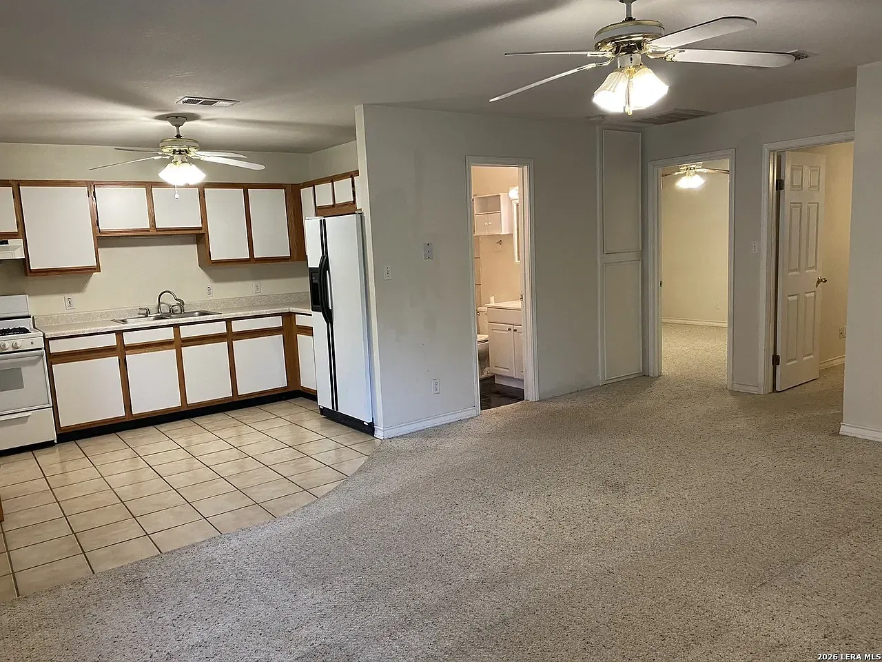 2 bed, 900 sqft, $1,250 — Photo 4