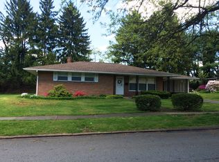 913 Manor Dr, Millersburg, PA 17061