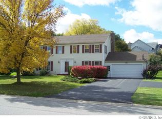 47 Caversham Woods, Pittsford, NY 14534