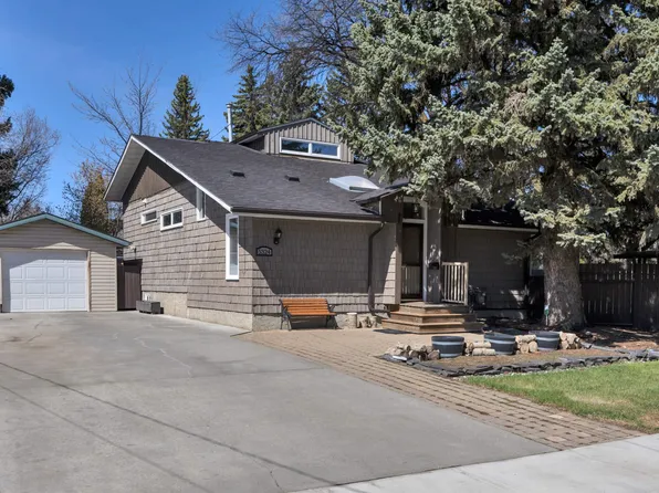 5324 109th St NW, Edmonton, AB T6H 3A4