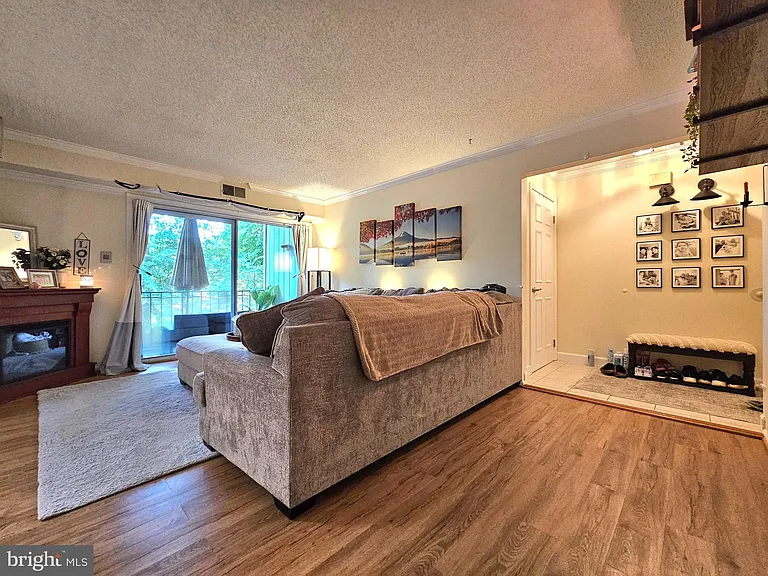 7758 New Providence Dr #9 — Photo 2