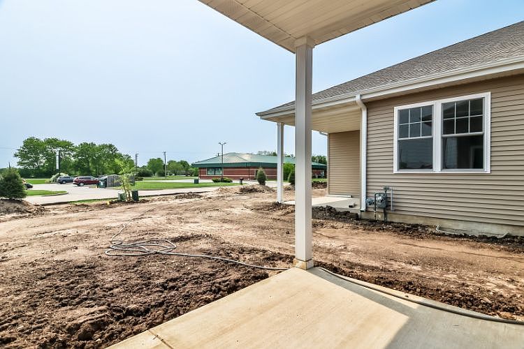 4727 Oak Way Roscoe IL Zillow