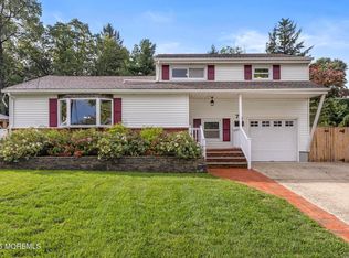 78 Crestview Dr, Middletown, NJ 07748