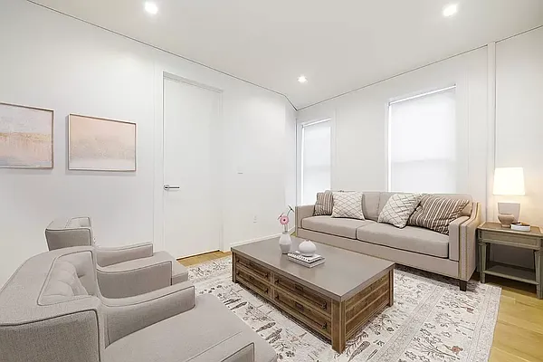 Rented by REAL New York | media 29