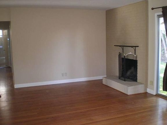 Living Room & Fireplace