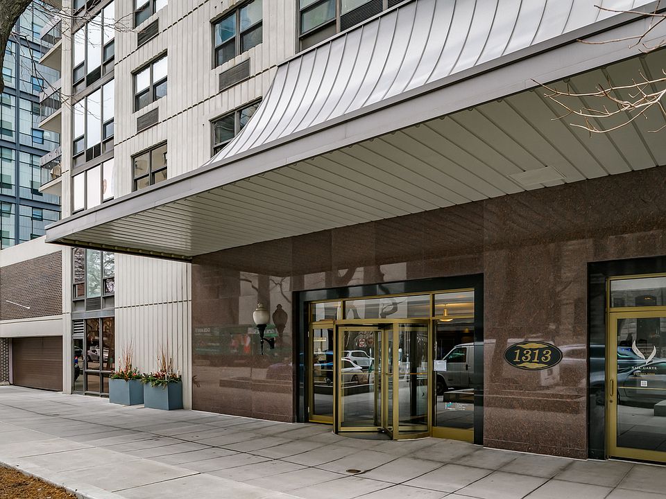 1st image of 1313 N Ritchie Ct APT 1005