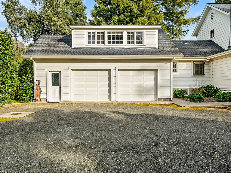 2850 Silverado Trl — Photo 23