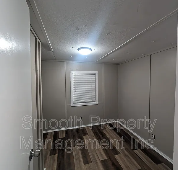 4355 Trailer Park Ct — Photo 4
