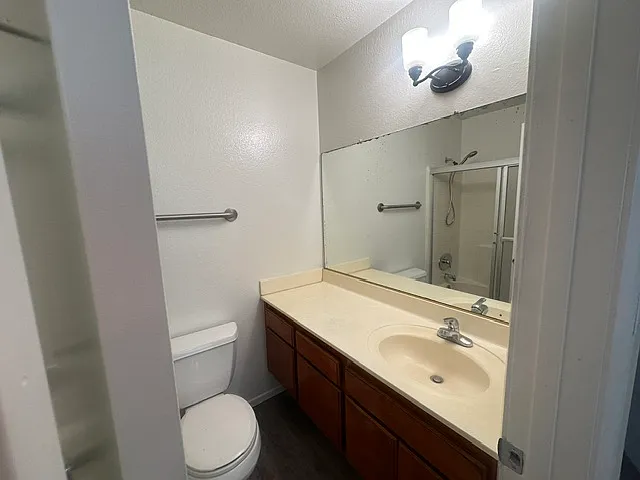 1061 Raymond Ave #302 — Photo 4