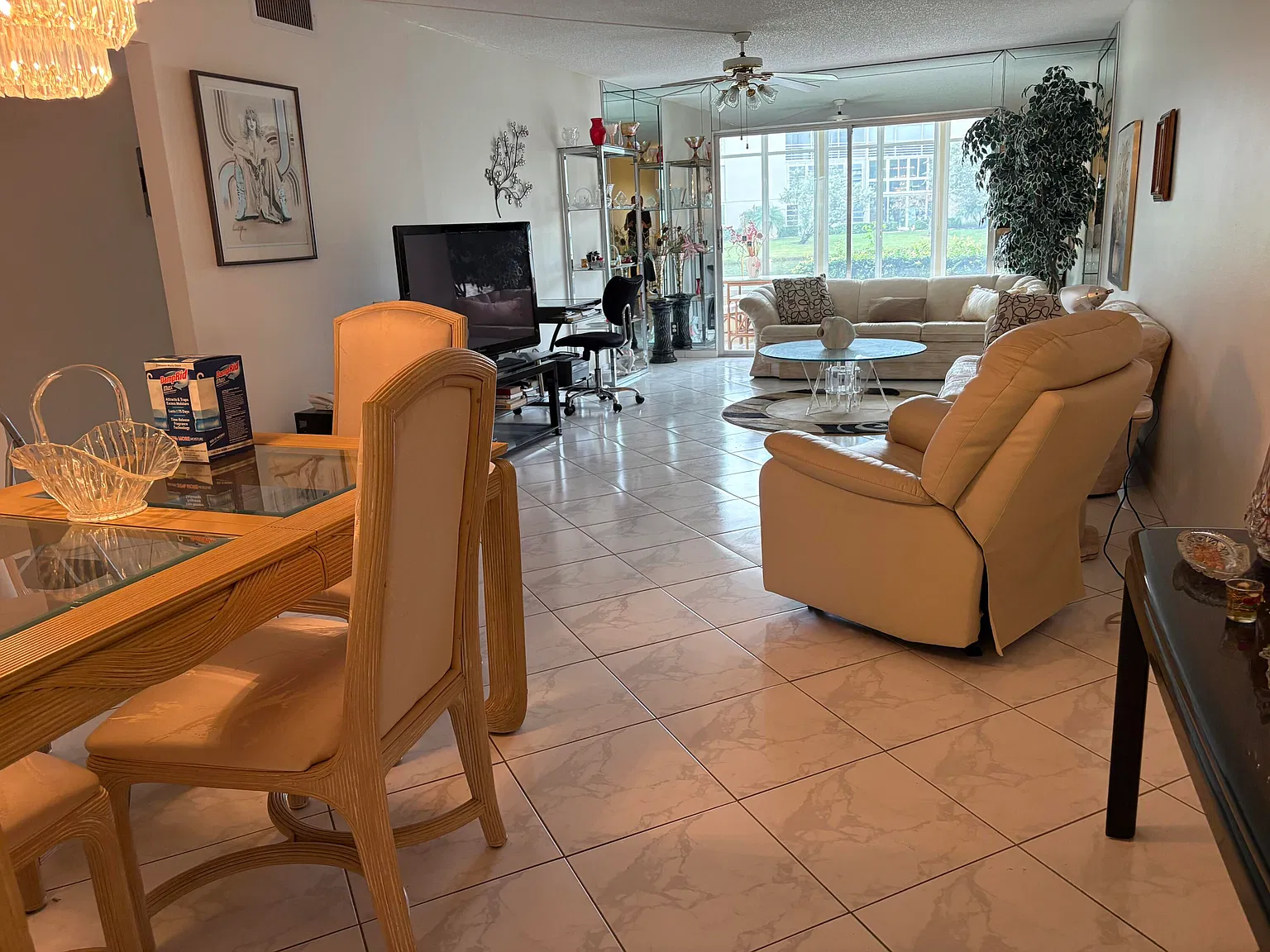2 bed, 2.0 bath, 1156 sqft, $1,800 — Photo 4