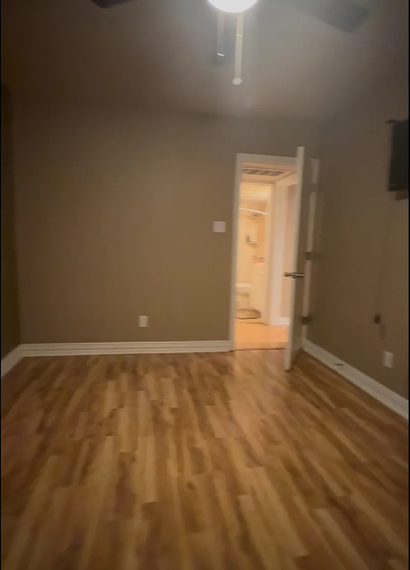 2 bed, 812 sqft, $1,495 — Photo 4