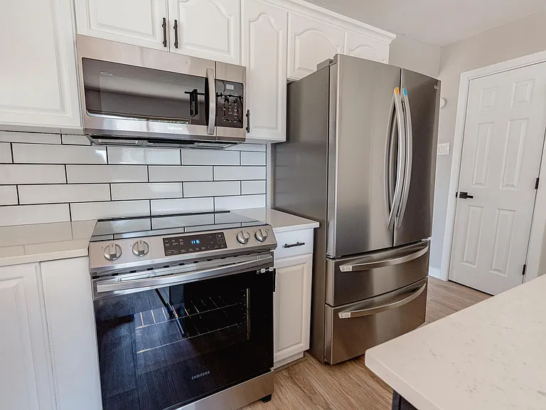 2027 Lucerne Cir — Photo 13