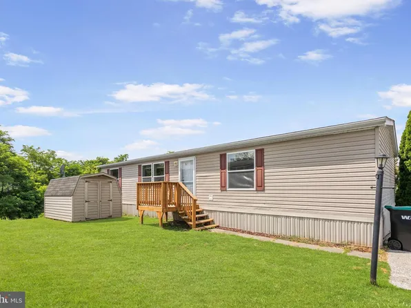 123 Broadwing Dr, Hanover, PA 17331