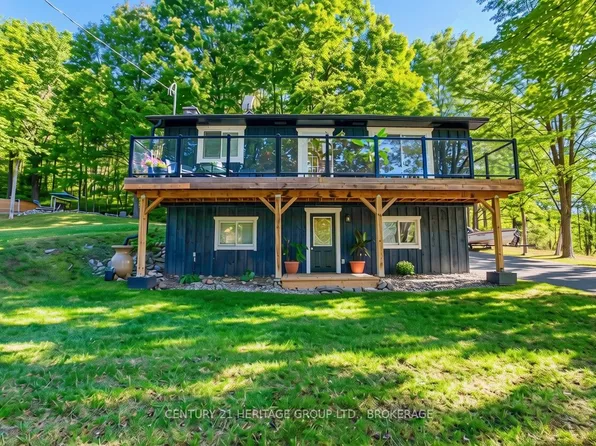 10874 Canoe Lake Rd, South Frontenac, ON K0H 1T0