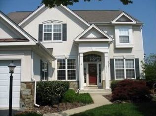 26170 Murrey Dr, Chantilly, VA 20152