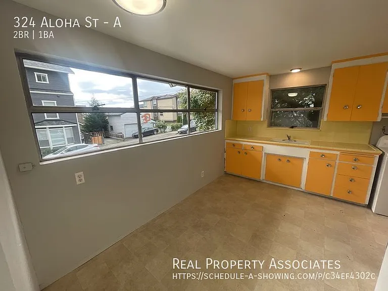 324 Aloha St #A — Photo 4