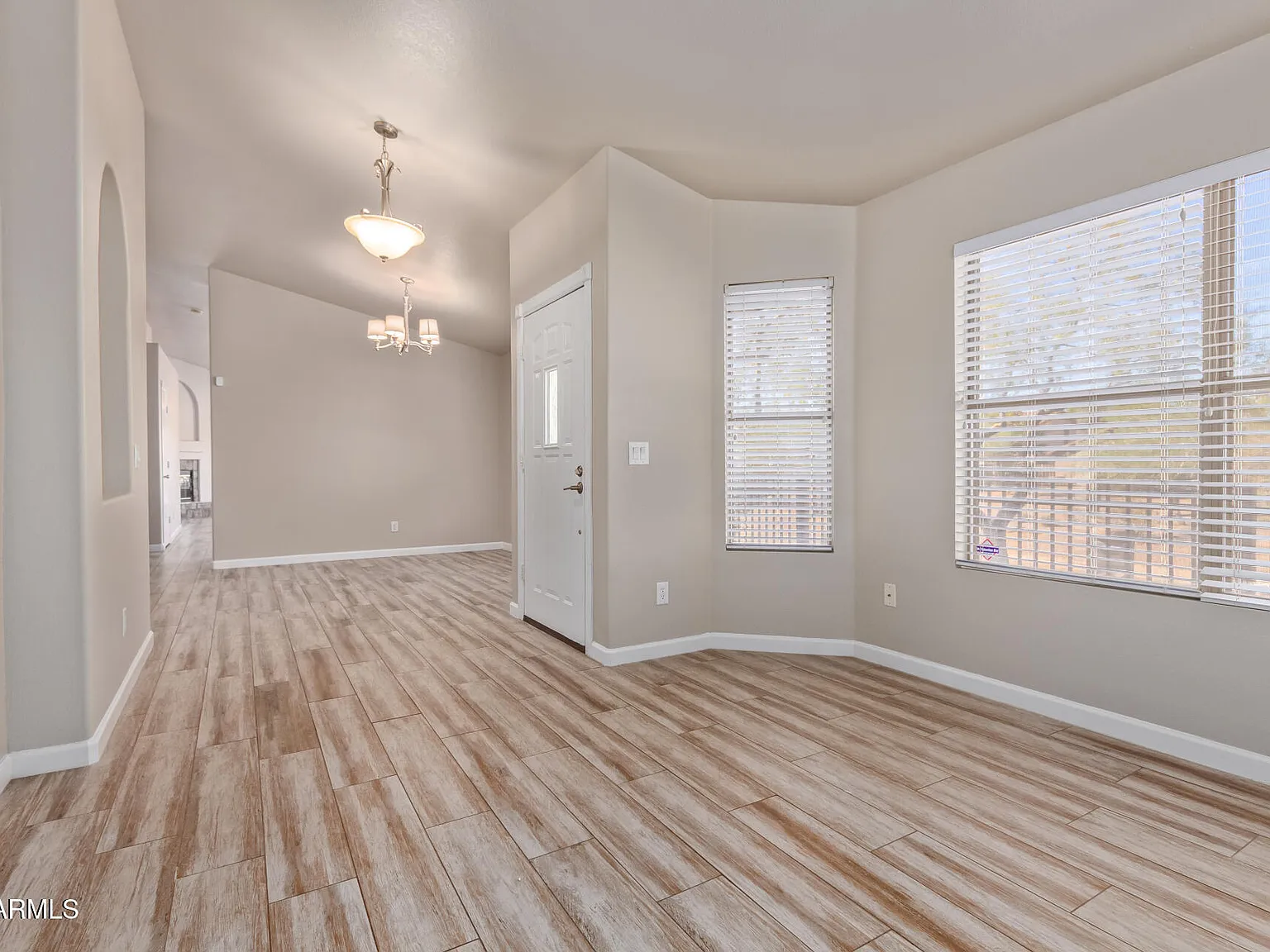 3 bed, 2.0 bath, 1519 sqft, $3,500 — Photo 3