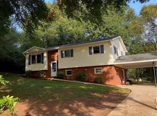 21 Claridge Ct, Newton, NC 28658