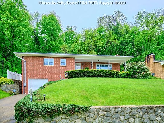 2nd image of 2633 Larwood Dr