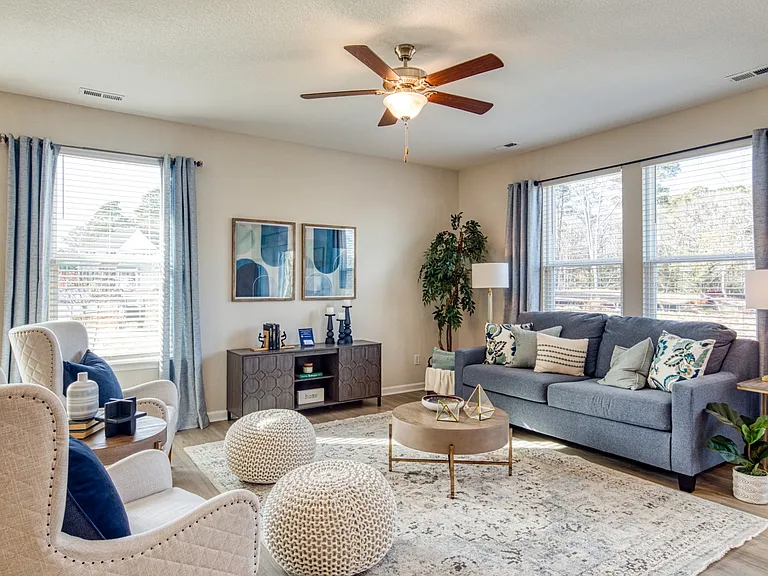 Hillpoint Preserve Townhome Apartments — Photo 43