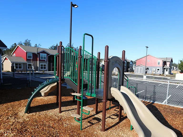 900 N Oak Harbor St #900 — Photo 13