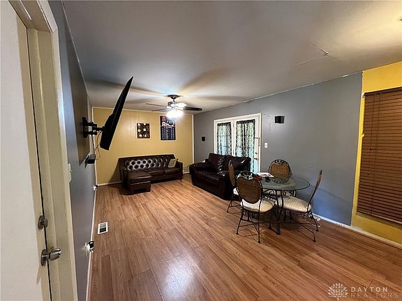 5th image of 3600 Mandalay Dr