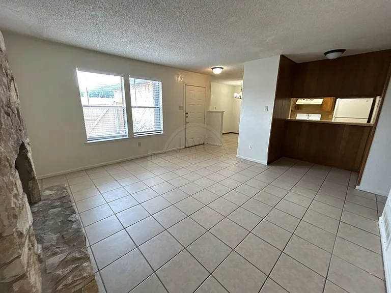 4209 Water St — Photo 6