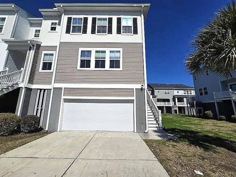 550 McLernon Trce — Photo 1