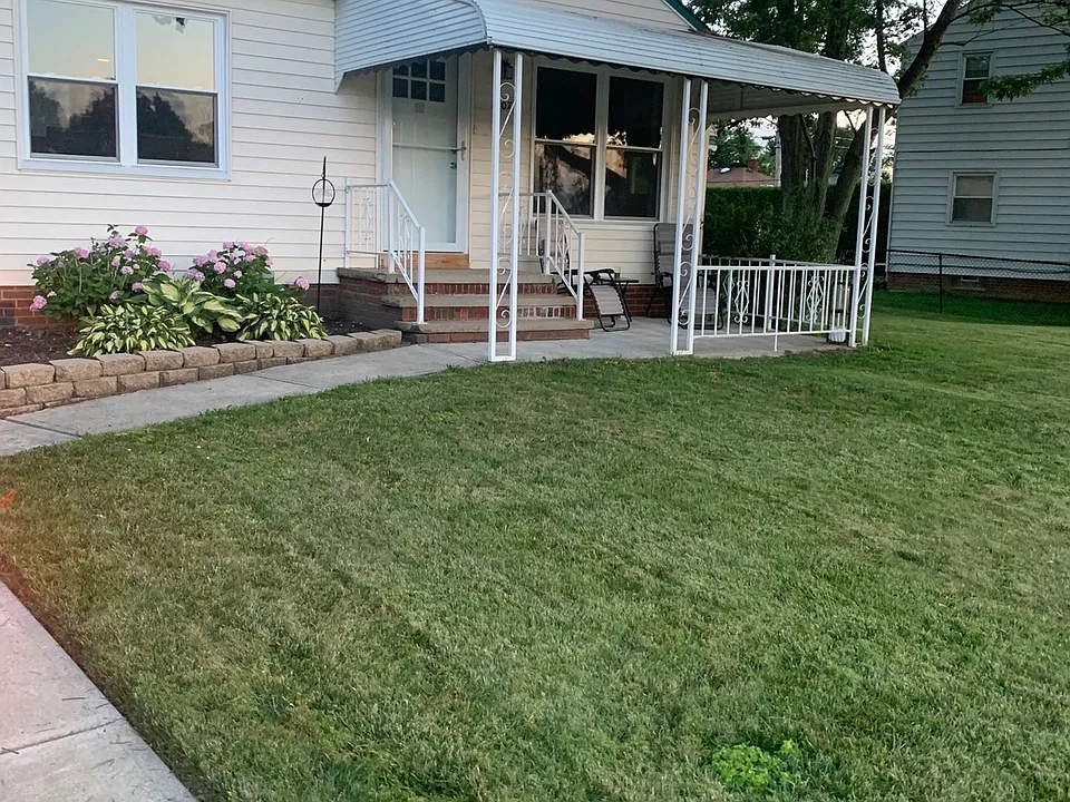 8107 Deerfield Dr