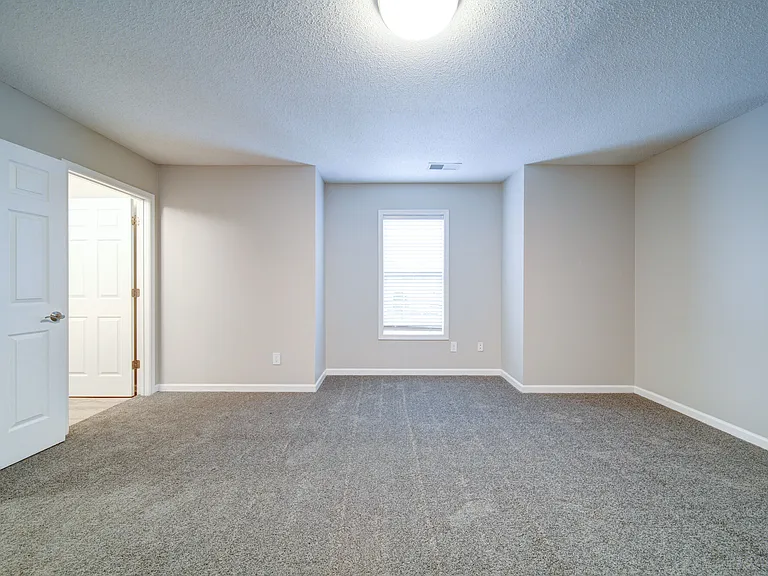 Summers Run Apartments — Photo 37