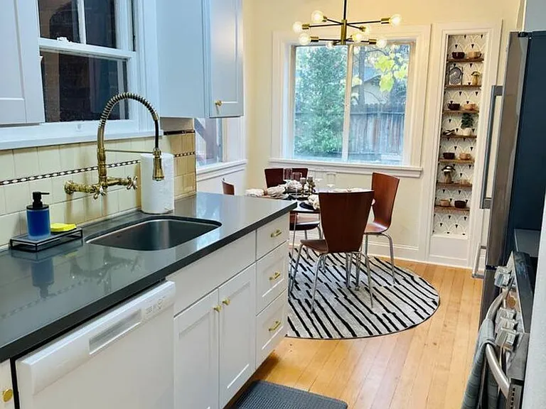 1295 Gordon Ave — Photo 8