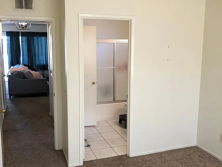 2548 Avenida Del Vis #201 — Photo 12