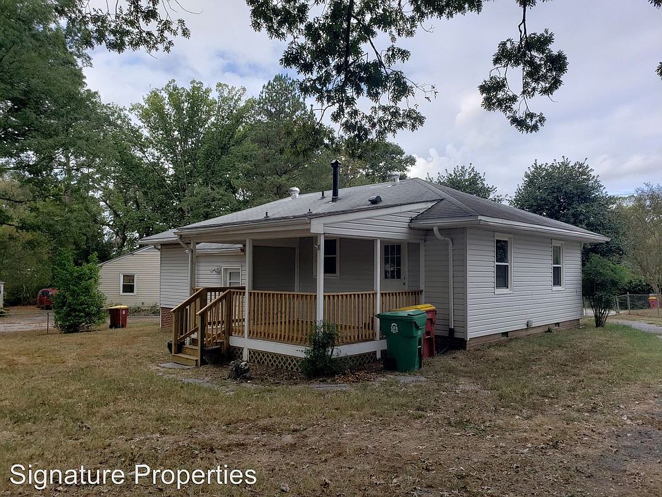 2nd image of 12 Dogwood Ct
