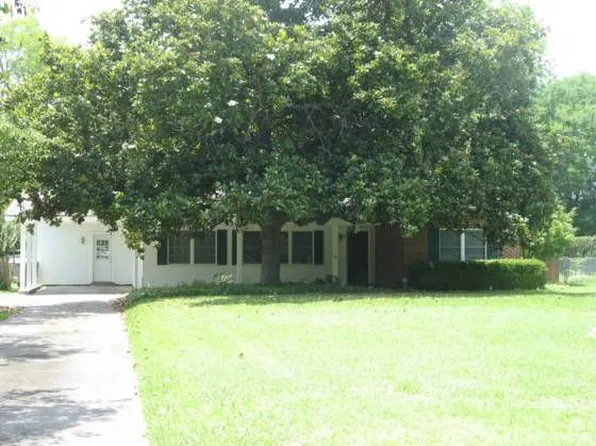 2734 Fairmont Rd, Montgomery, AL 36111