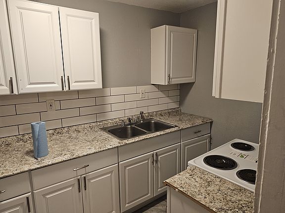 5th image of 6714 Bellefontaine Ave