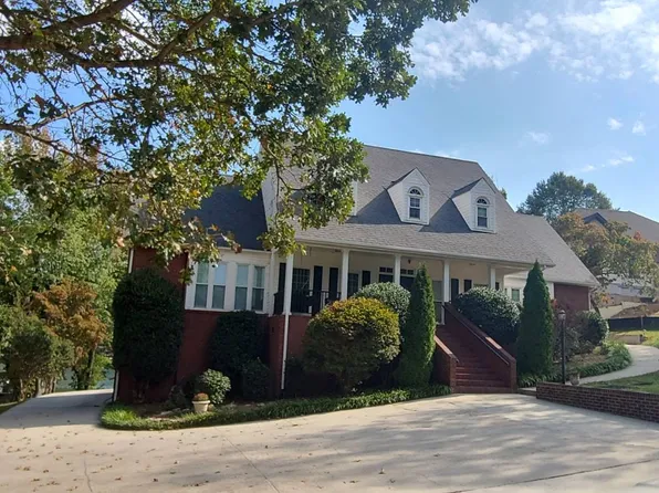 197 Sweetwater Ln, Spring City, TN 37381